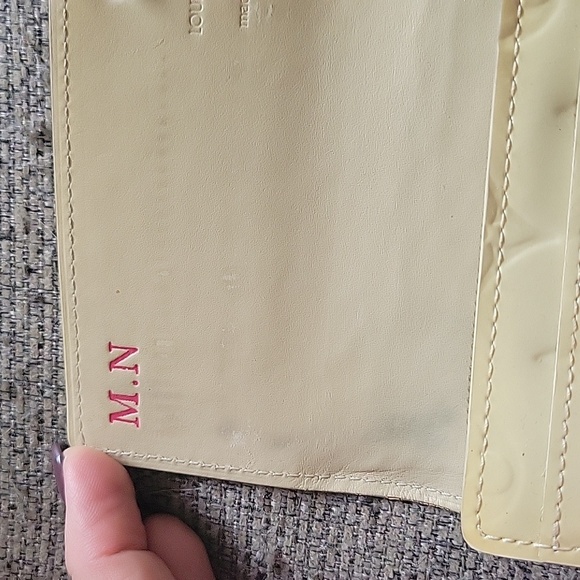 Louis Vuitton Vernis Cream wallet - Picture 11 of 14